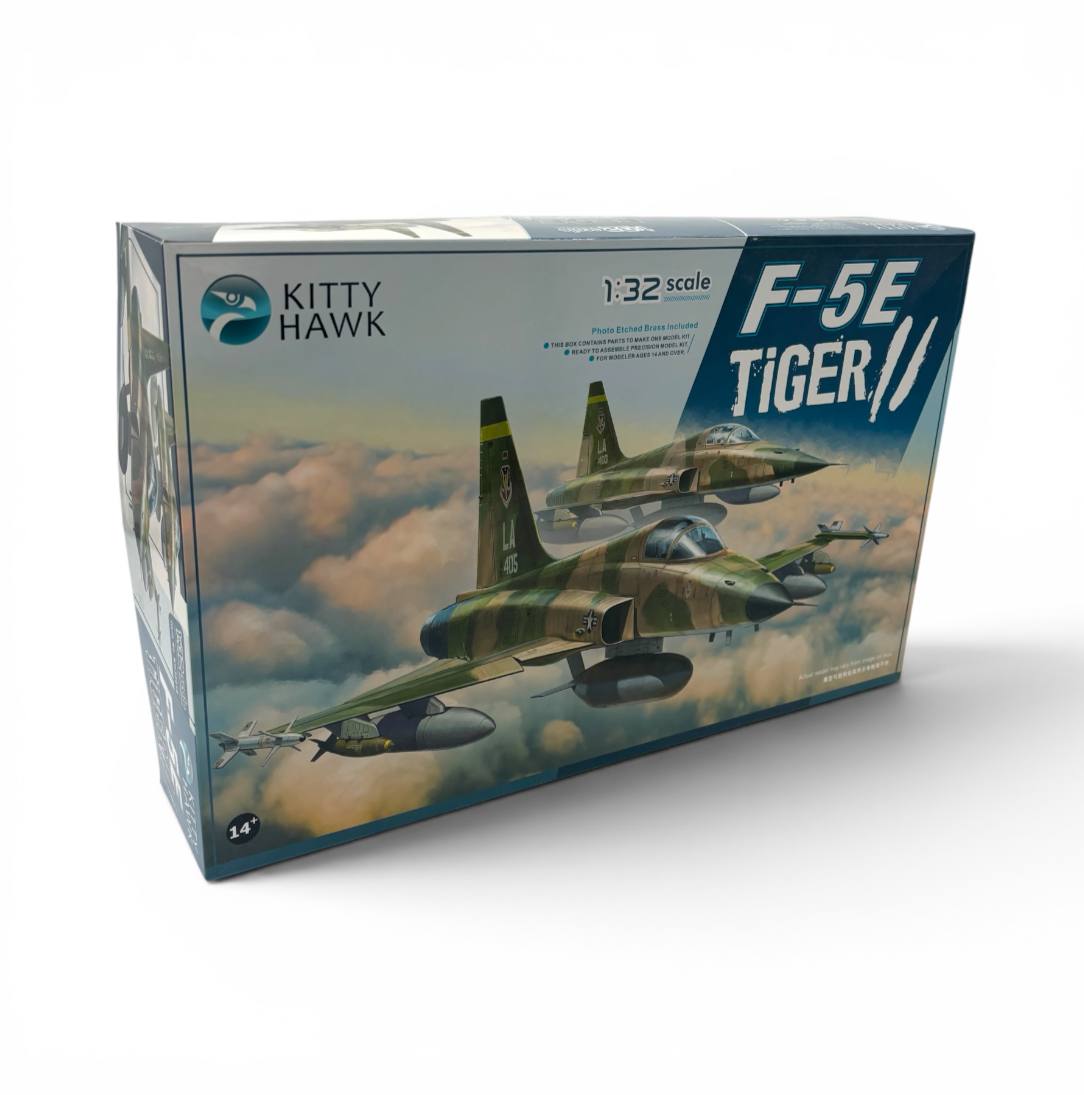 کیت جنگنده Kitty Hawk F-5E 1/32